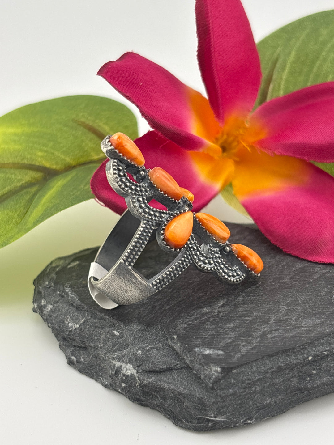 Orange Spiny oyster and 925 Sterling Silver Ring - Size 10