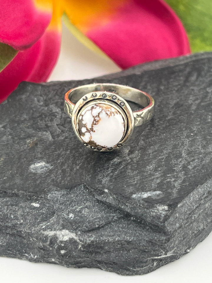 Round Wild Horse Jasper and 925 Sterling Silver Ring Size 6