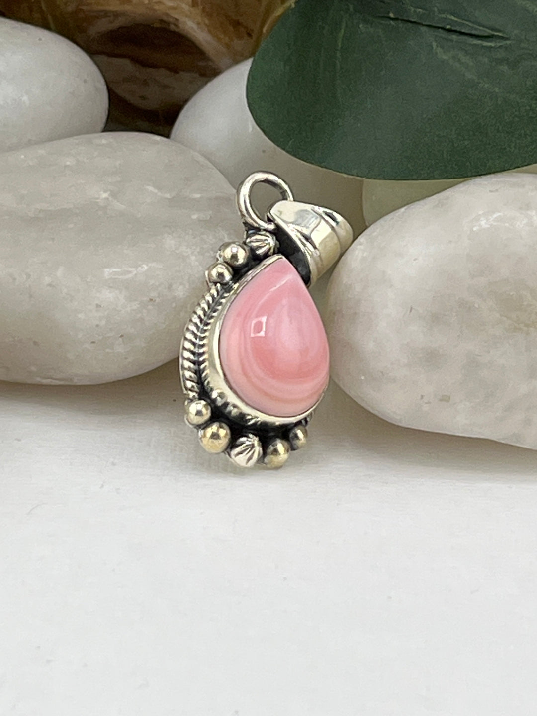 FB Queen Conch Pendant