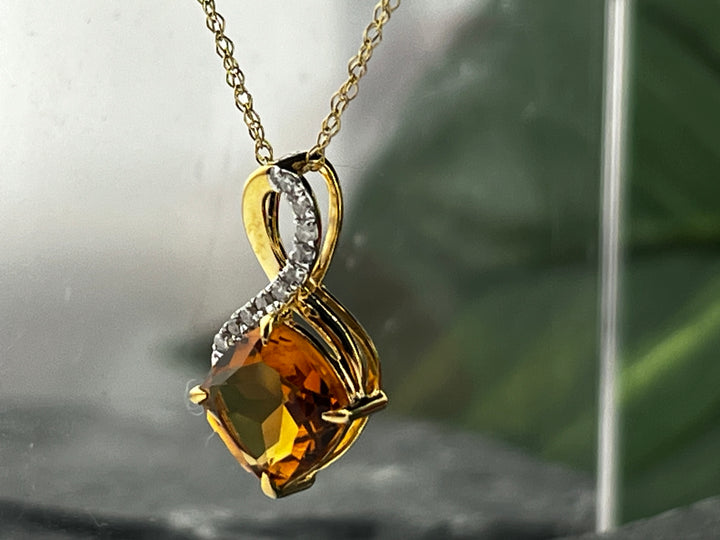 10K Gold Citrine and Diamond Necklace