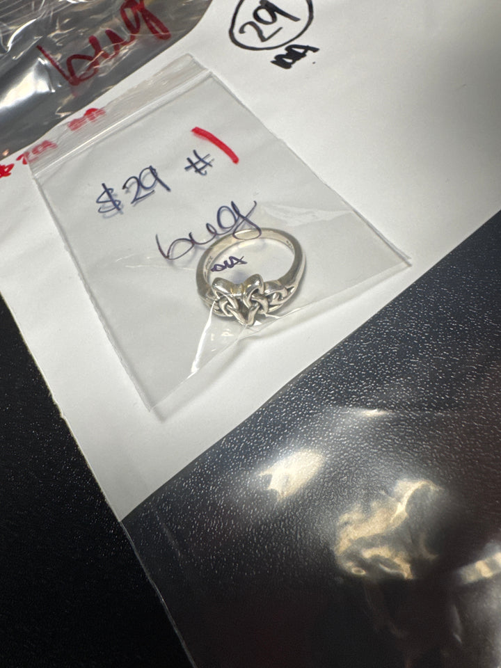bug - 2/11/26 - 1 925 Sterling Silver Items