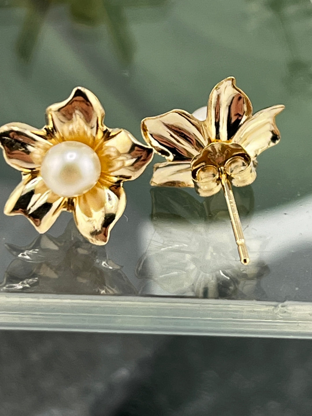 14K Gold Pearl Earrings