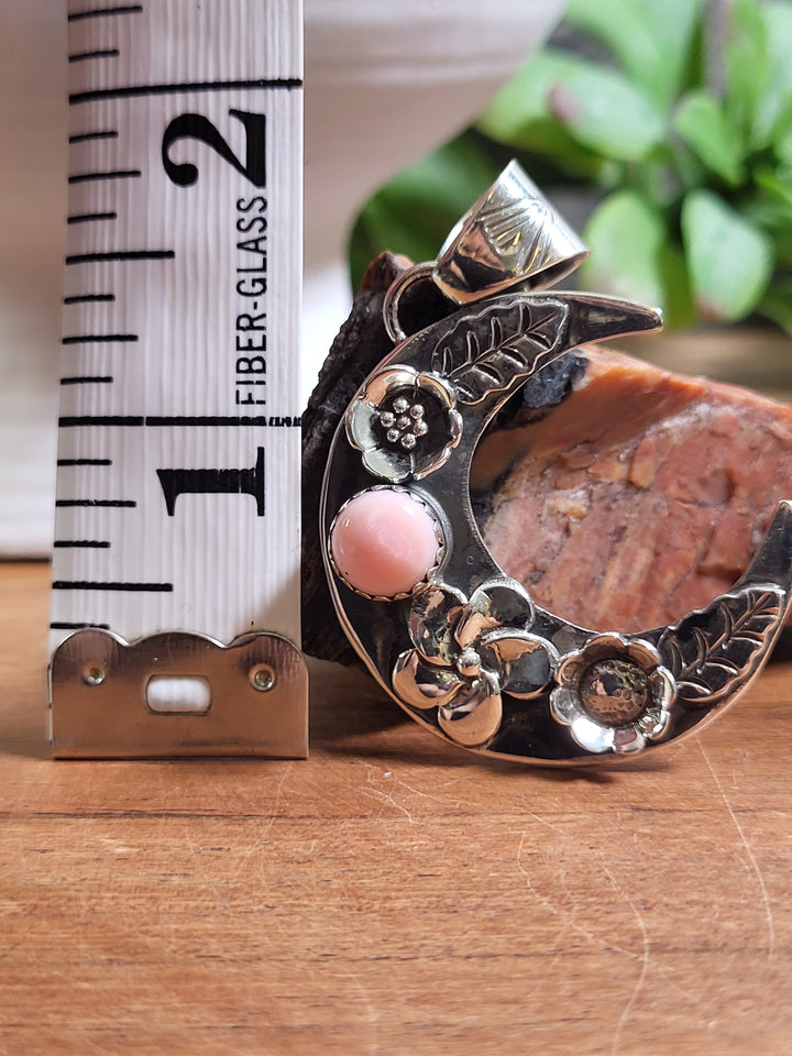 Natural Queen Conch Moon Pendant 925 Sterling Silver