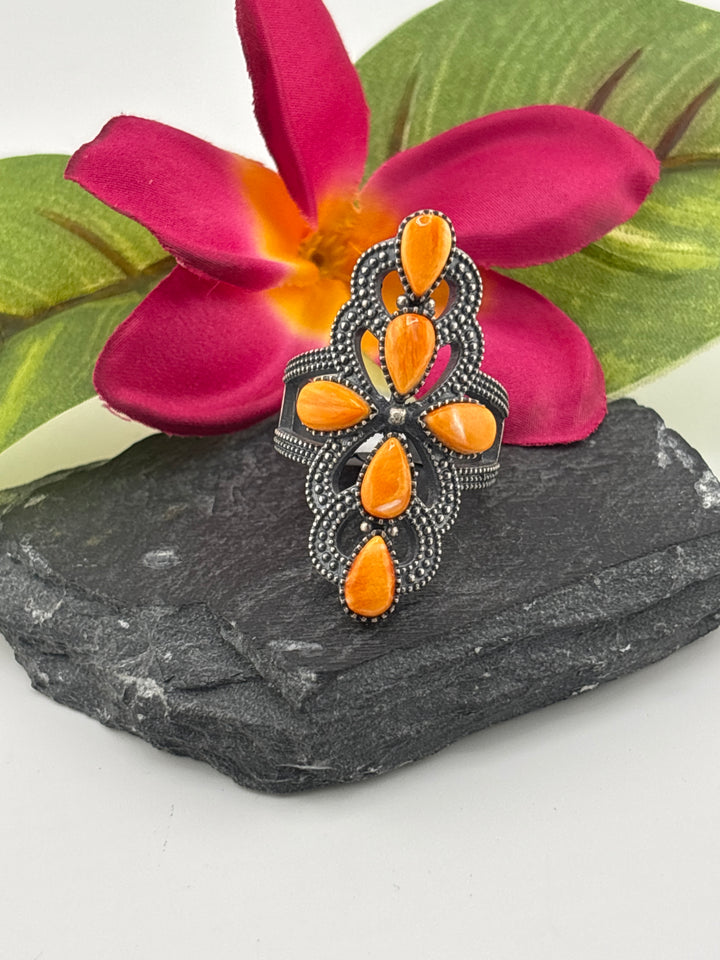 Orange Spiny oyster and 925 Sterling Silver Ring - Size 10