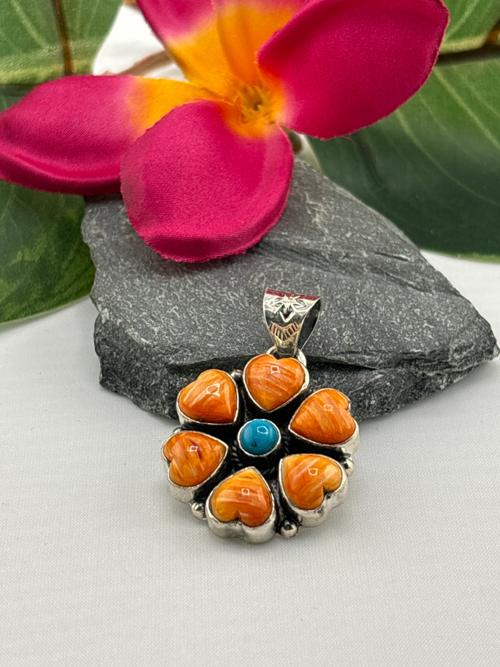 Spiny Oyster & Turquoise Heart Flower Pendant