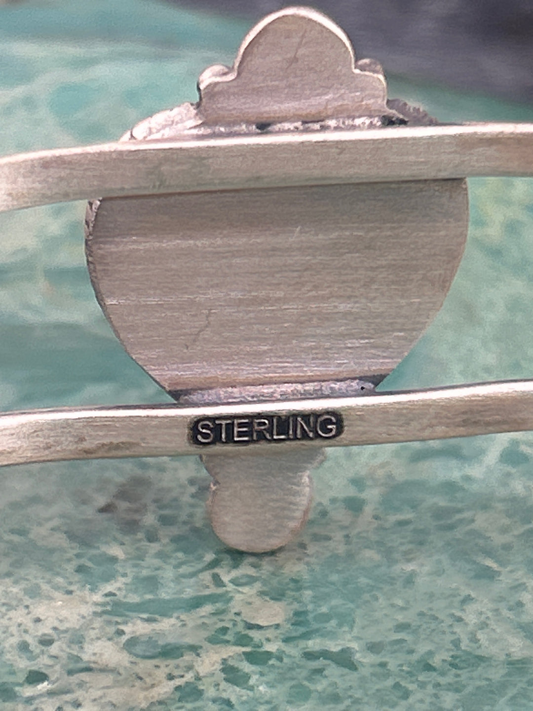 Southwest 925 Sterling Silver Queen Conch Heart Cuff