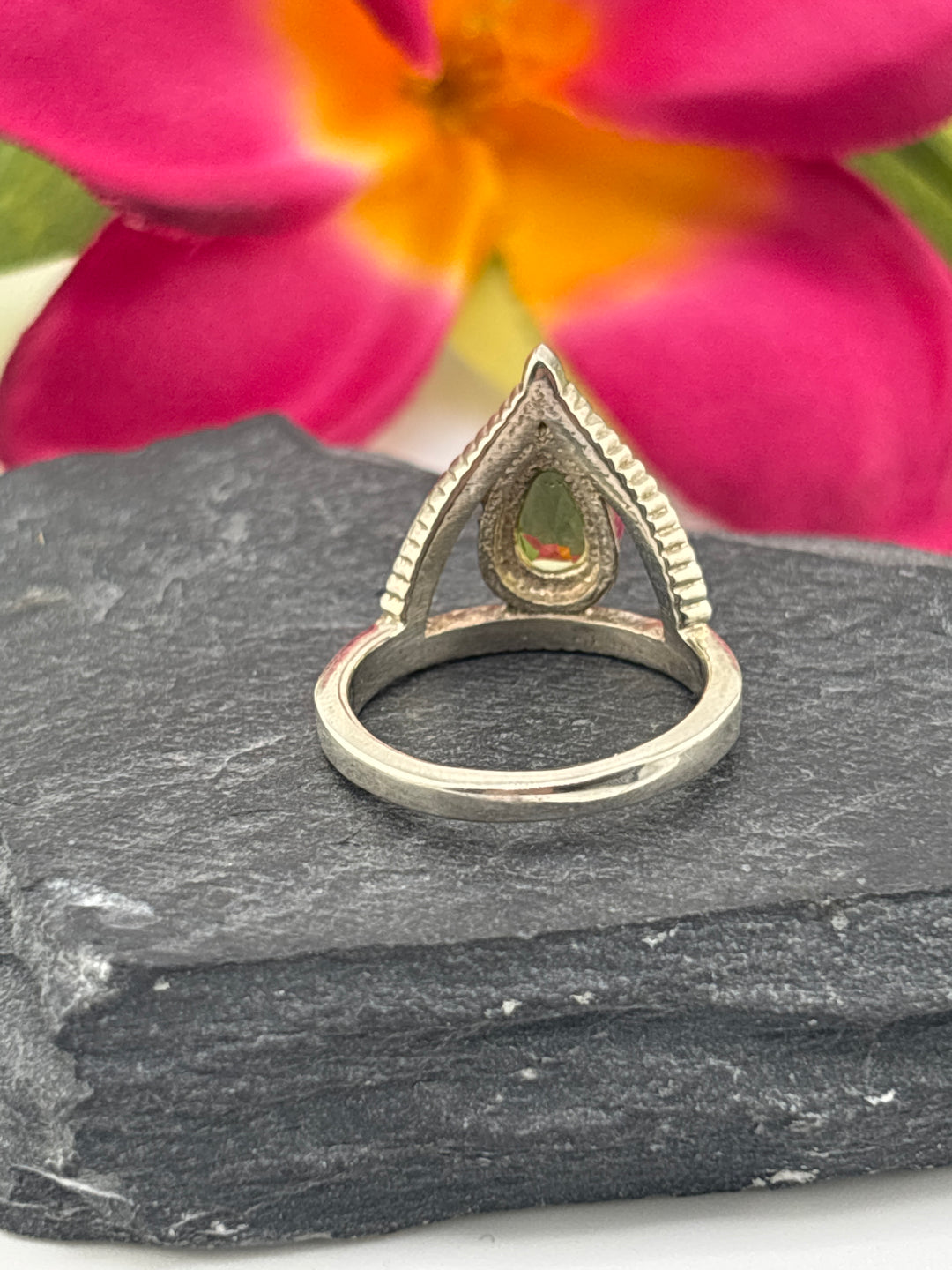 925 Sterling Silver & Peridot Ring Size 5