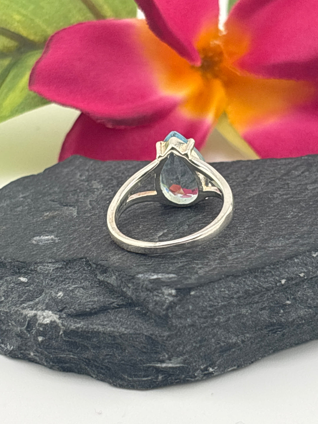 Topaz Teardrop and 925 Sterling Silver Ring Size 5.5