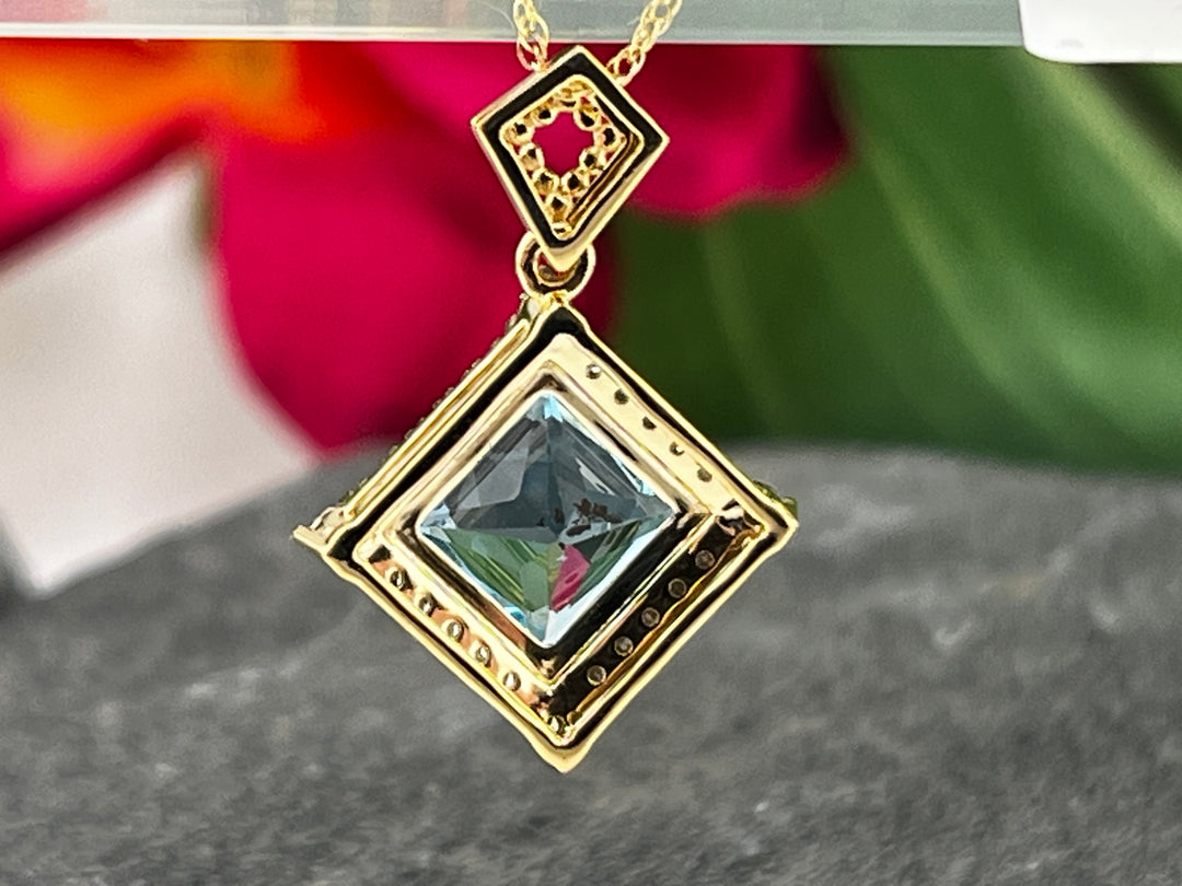 10K Gold Blue Topaz and Diamond Necklace