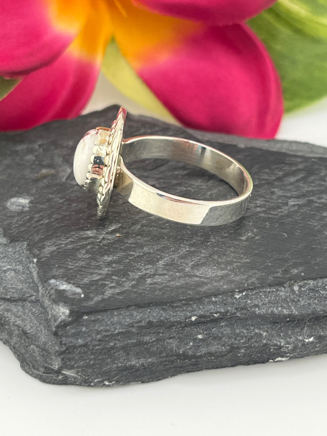 Round Wild Horse Jasper and 925 Sterling Silver Ring Size 9