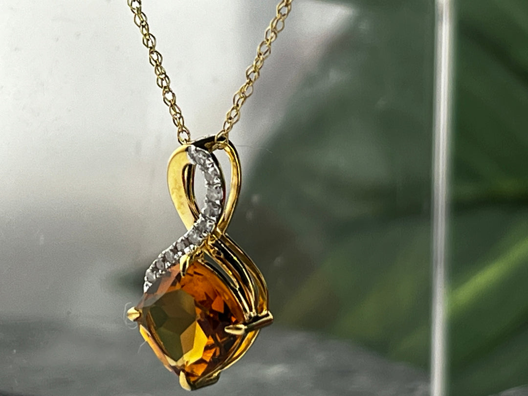 10K Gold Citrine and Diamond Necklace