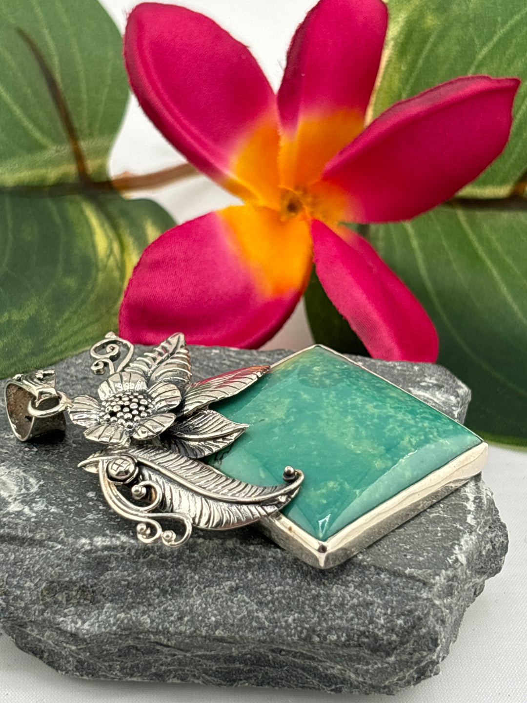 Statement Bali Hubei Turquoise Pendant
