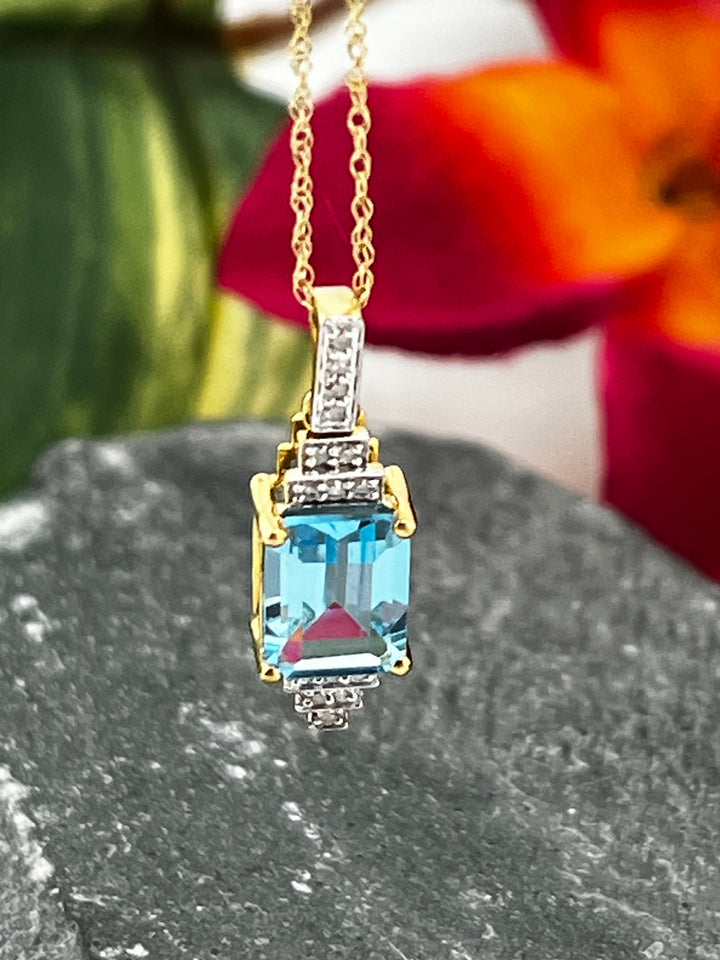 10K Gold Blue Topaz and Diamond Necklace