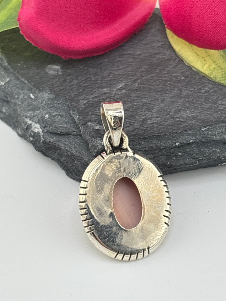 Queen Conch Pendant