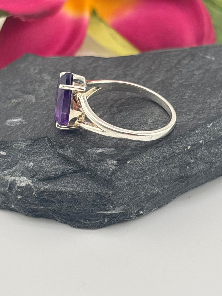 Amethyst Teardrop and 925 Sterling Silver Ring Size 8