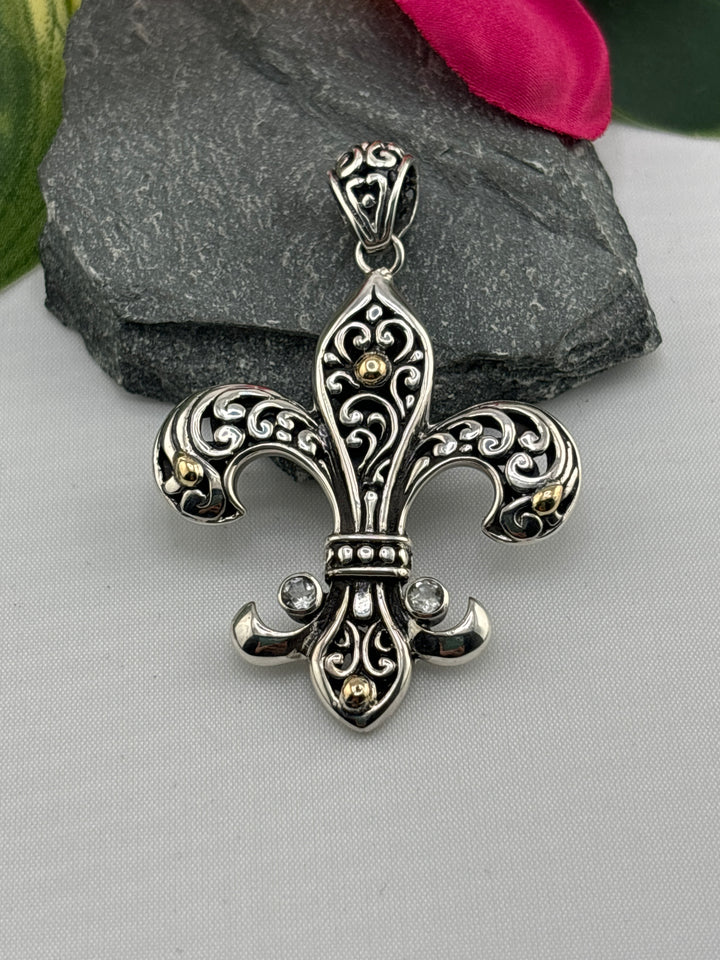 Aquamarine/18k accented Flour-de-lis Pendant