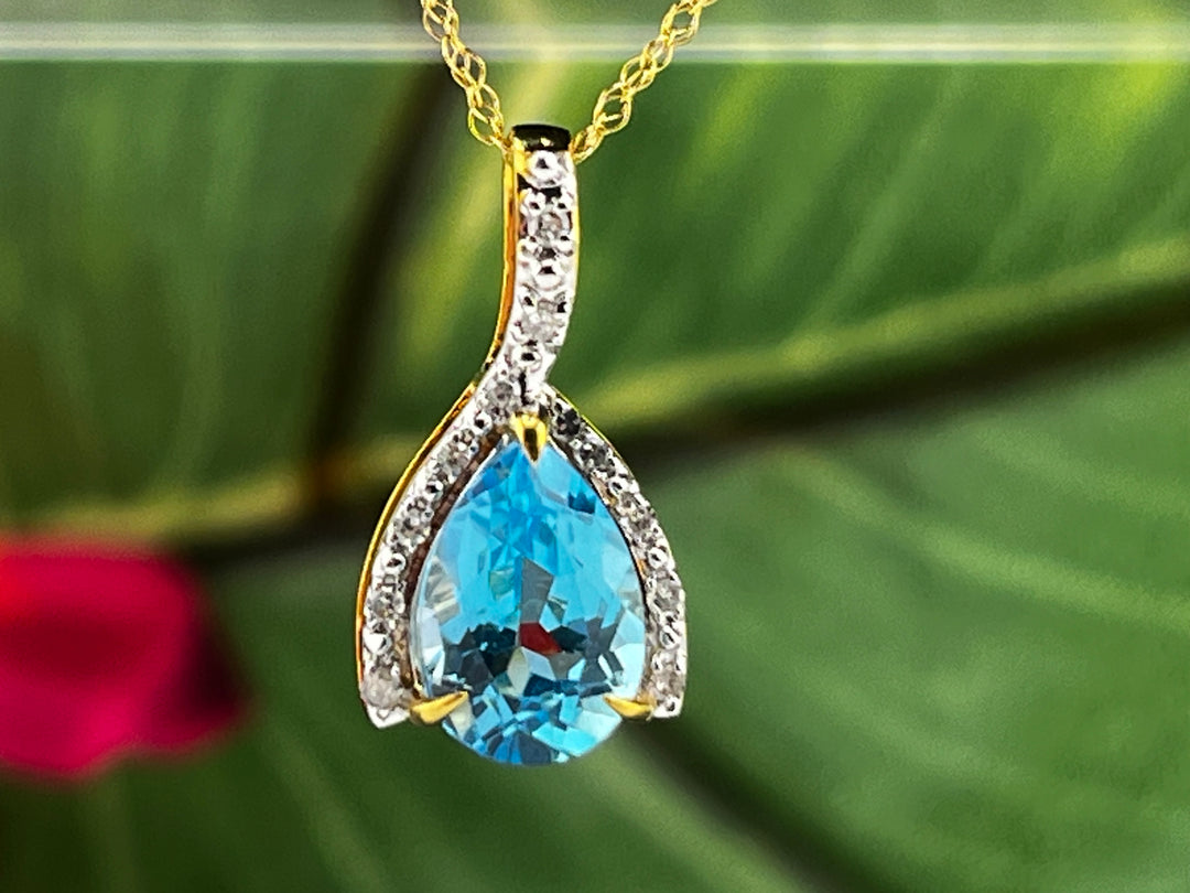 10K Gold Blue Topaz and Diamond Necklace