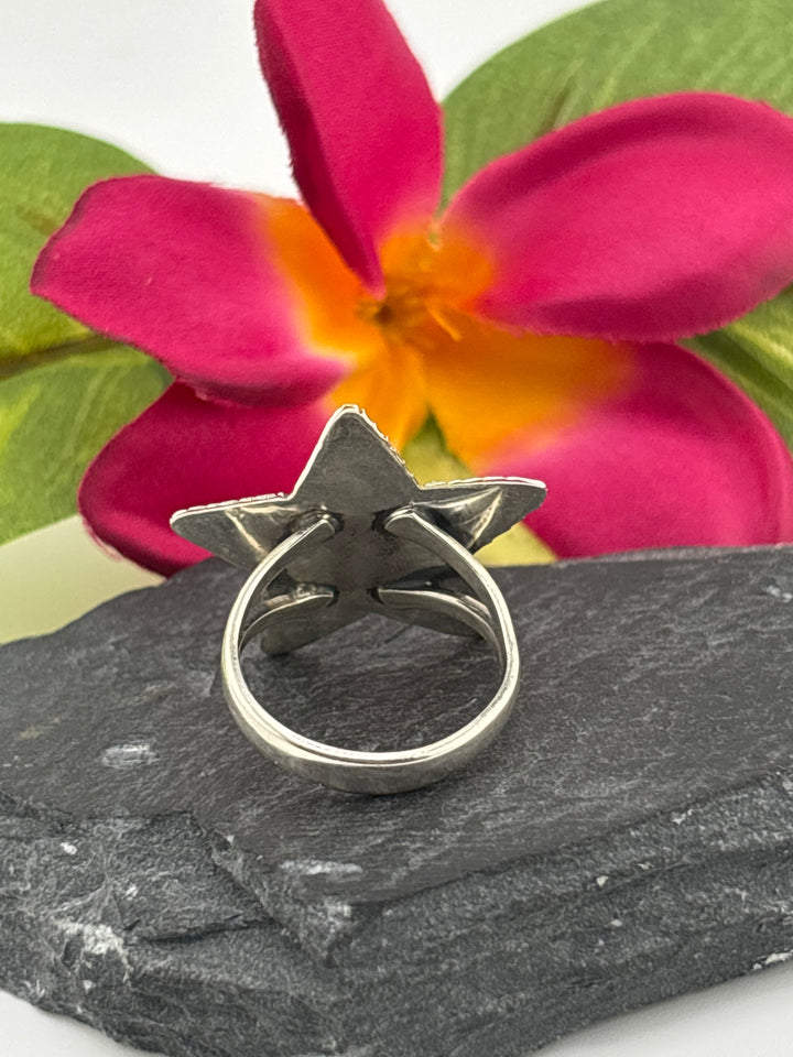 Queen Conch and 925 Sterling Silver Star Ring Size 8