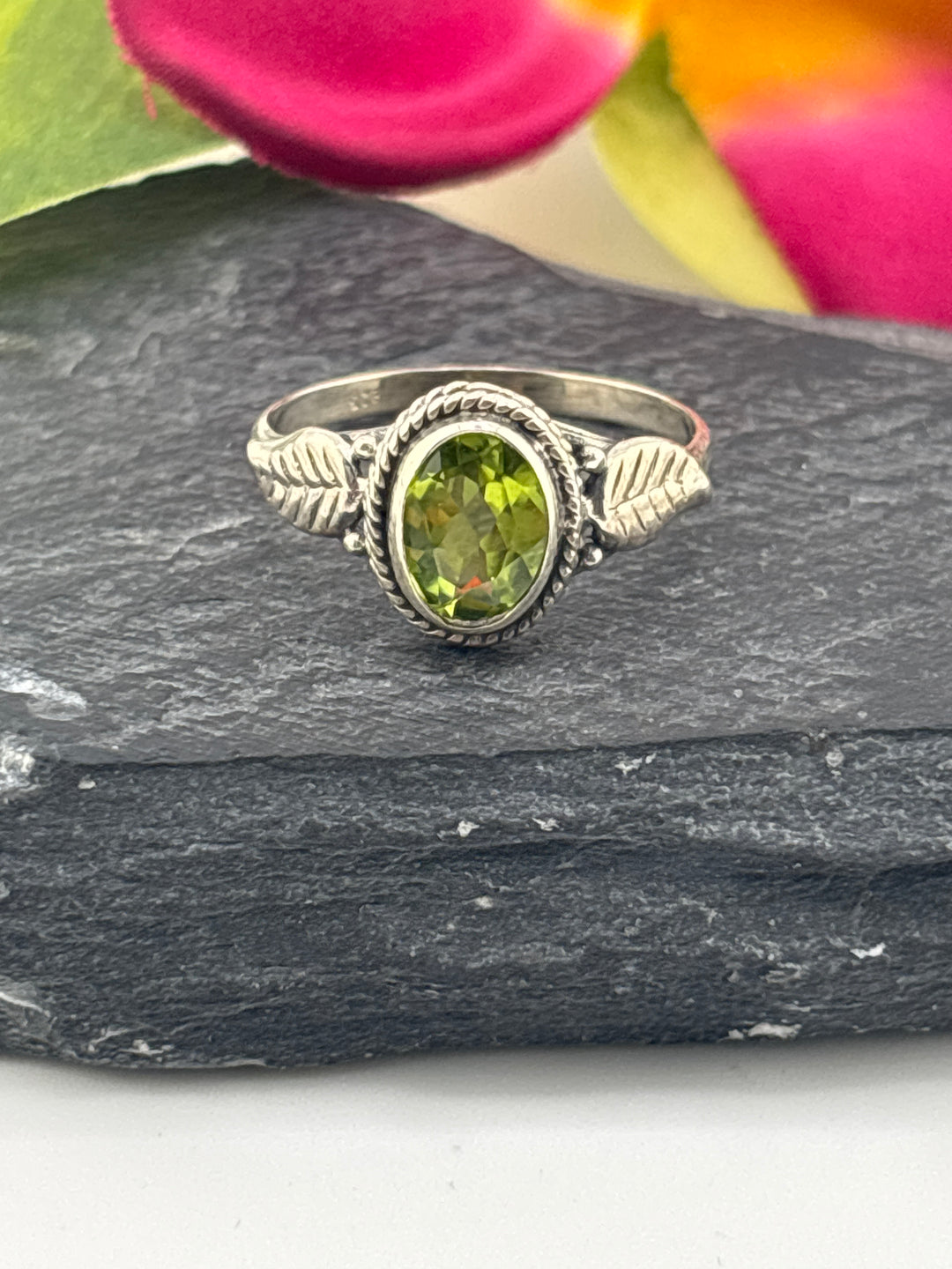 Peridot and 925 Sterling Silver Ring Size 7.25