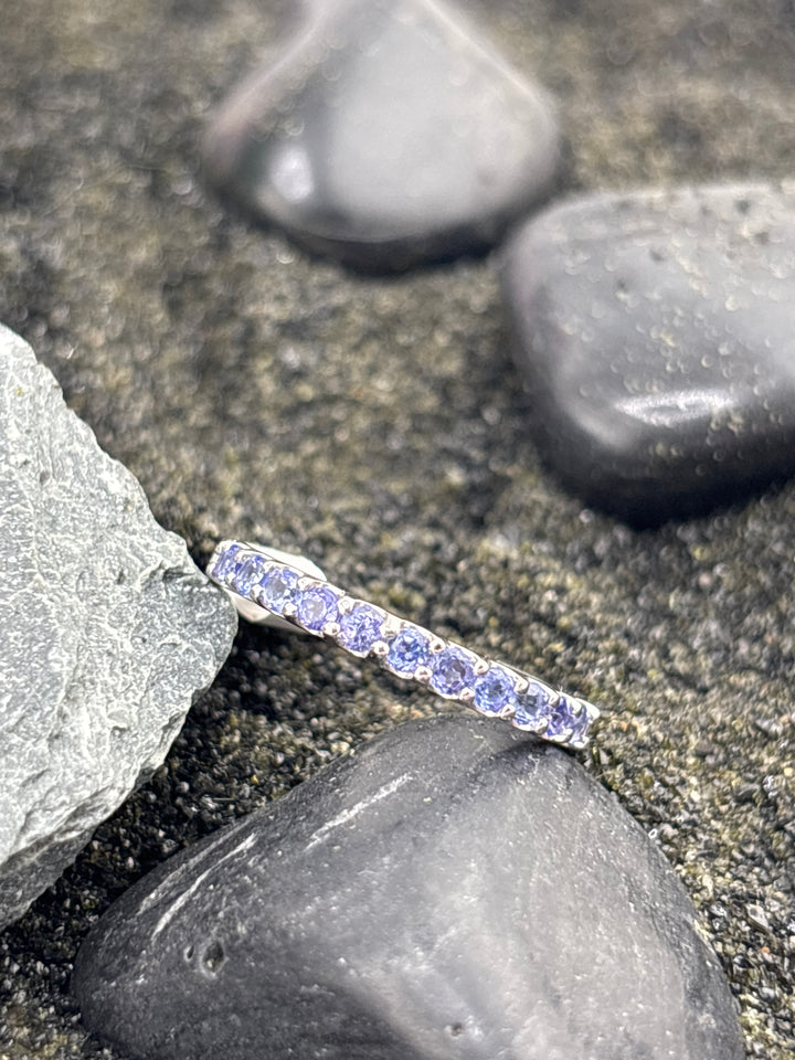 10k White Gold and Natural Tanzanite Ring Size 7