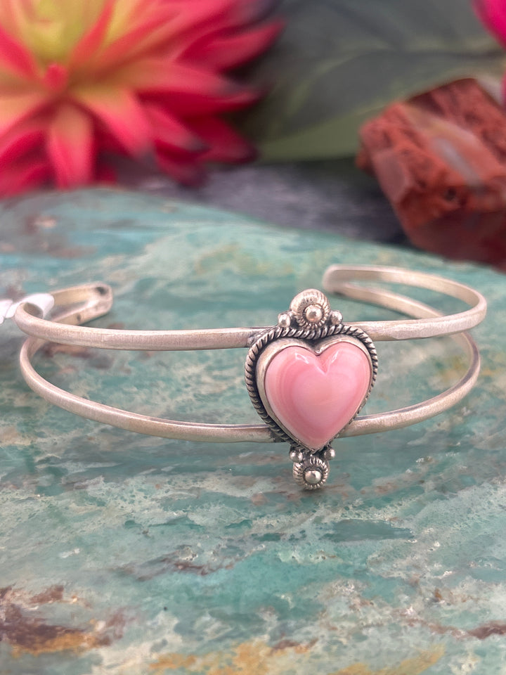 Southwest 925 Sterling Silver Queen Conch Heart Cuff