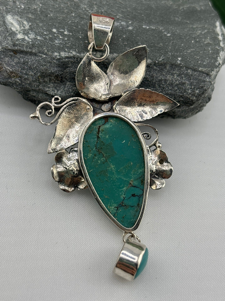 Statement Bali Hubei Turquoise Pendant
