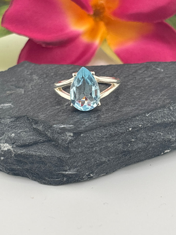 Topaz Teardrop and 925 Sterling Silver Ring Size 5.5