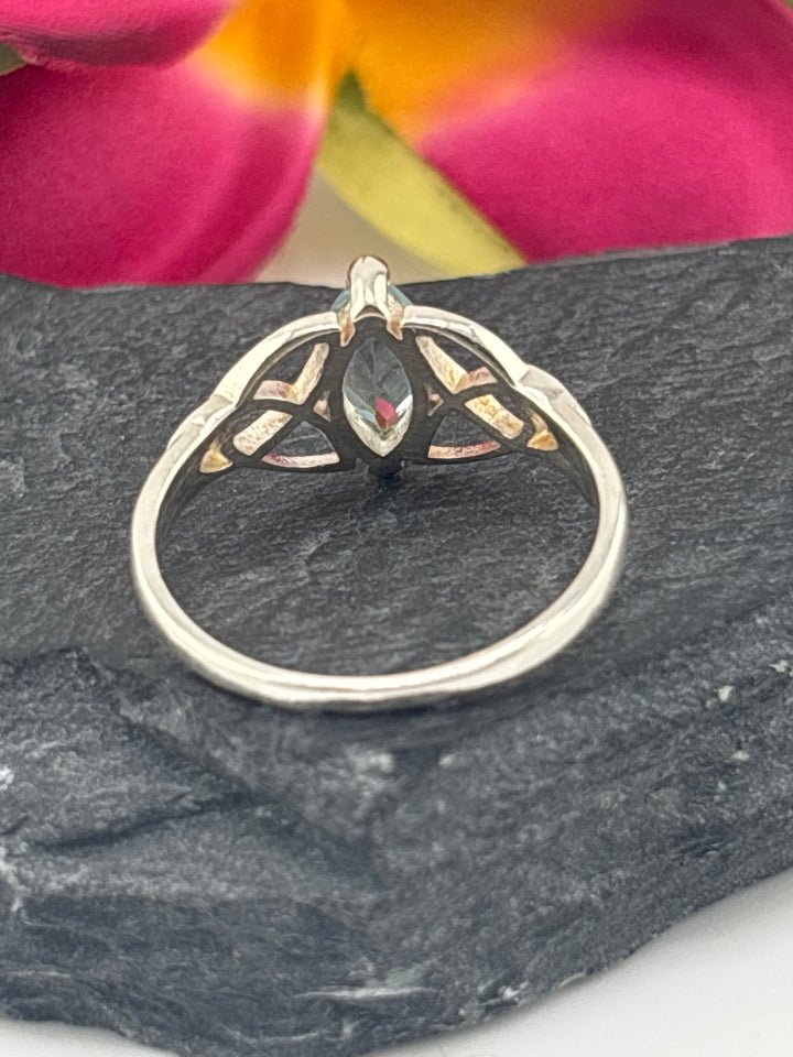 Topaz and 925 Sterling Silver Ring Size 9.25