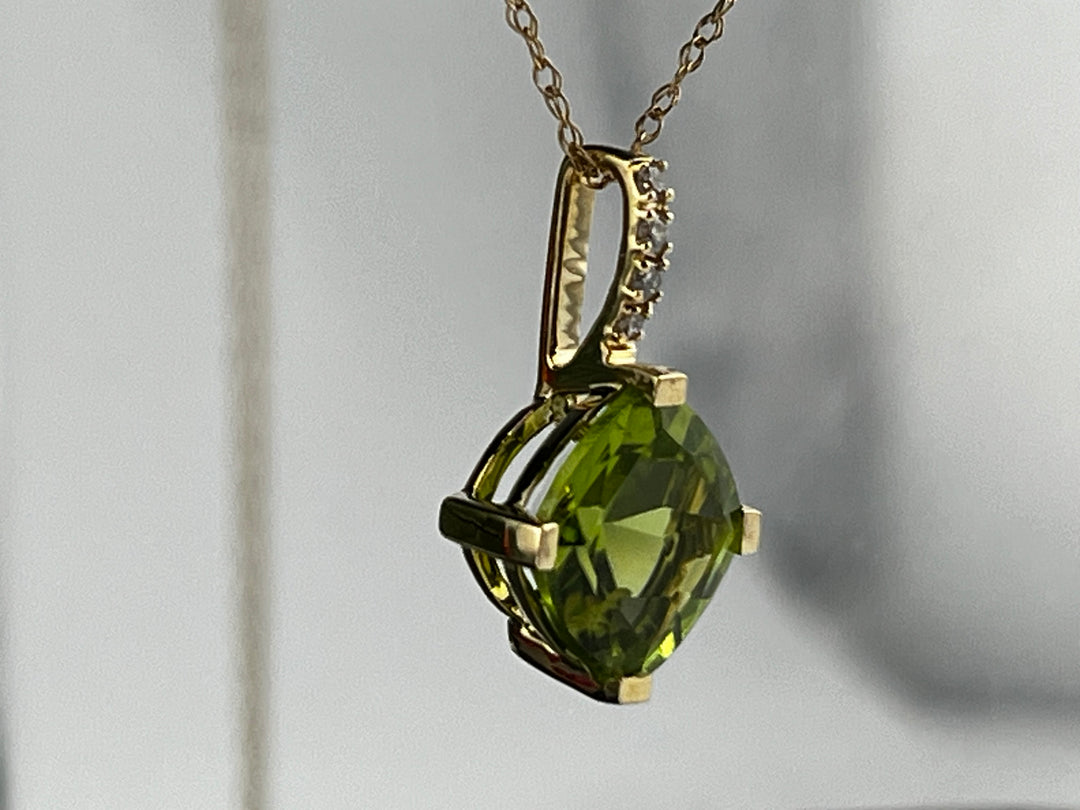 10K Gold Peridot and Diamond Necklace