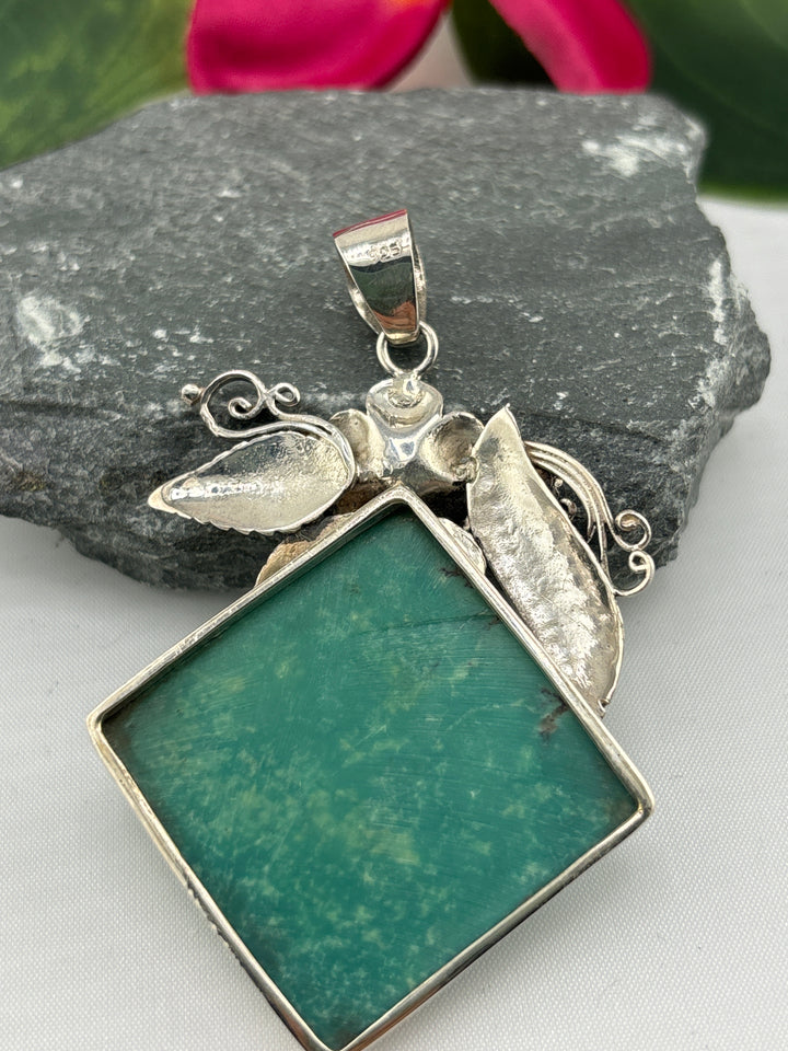 Statement Bali Hubei Turquoise Pendant