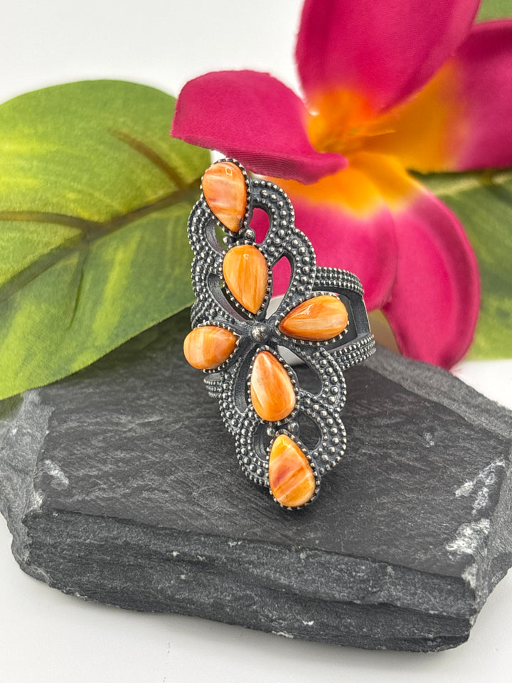 Orange Spiny oyster and 925 Sterling Silver Ring - Size 7