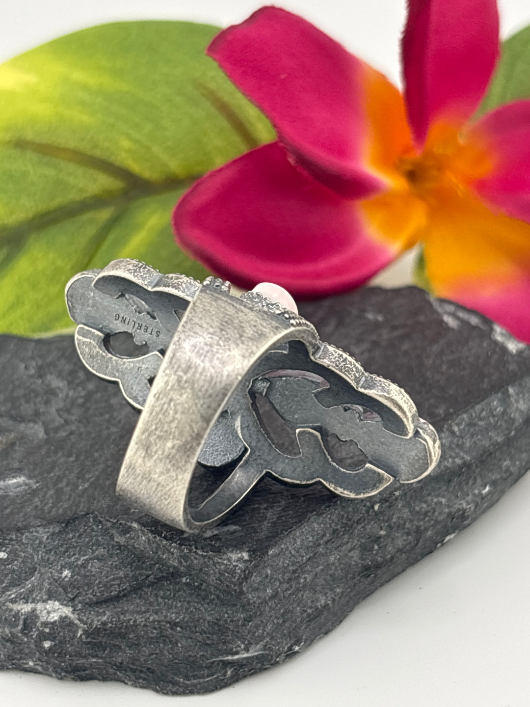 Queen Conch Cross and 925 Sterling Silver Ring Size 9