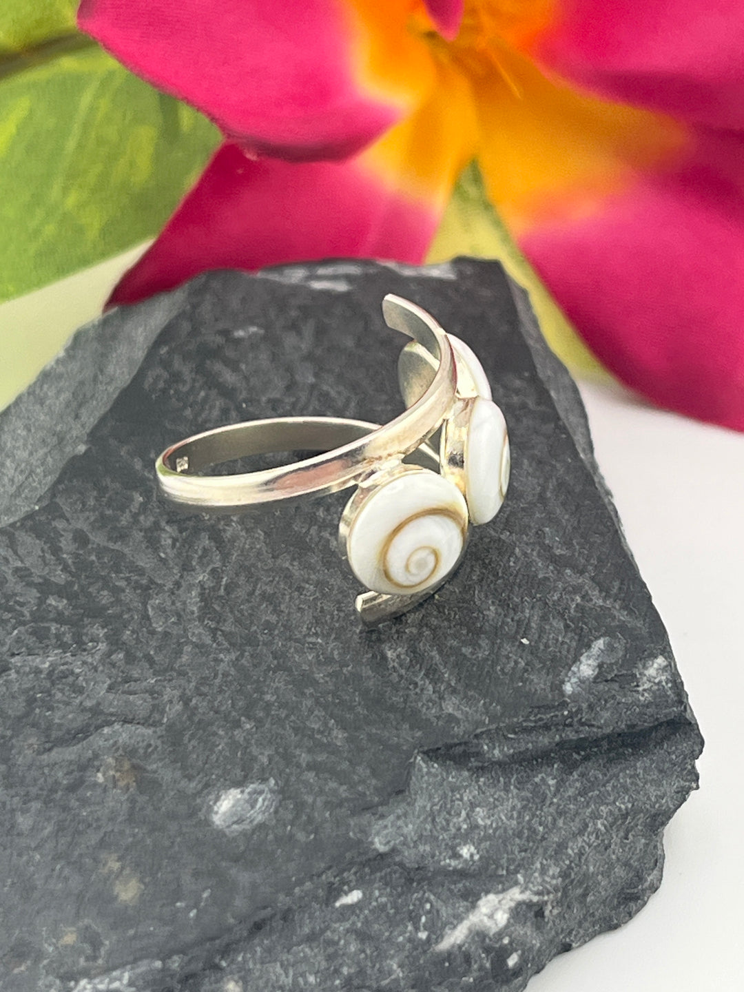 Shiva Shell and 925 Sterling Silver Ring