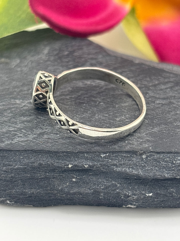 Aquamarine and 925 Sterling Silver Ring Size 8.75