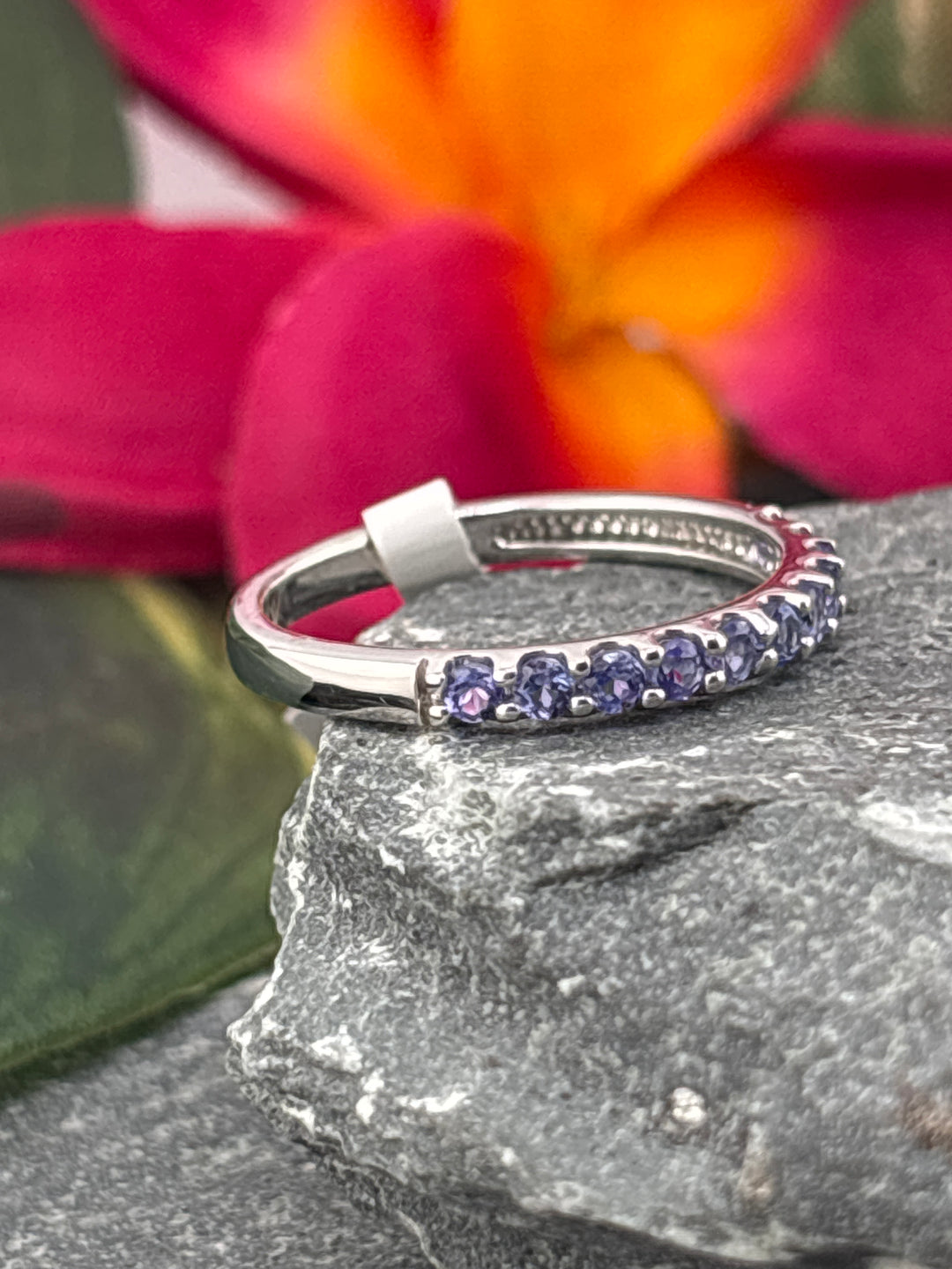 10k White Gold and Natural Tanzanite Ring Size 7