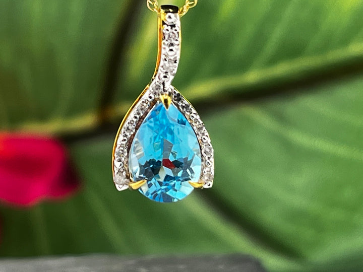 10K Gold Blue Topaz and Diamond Necklace