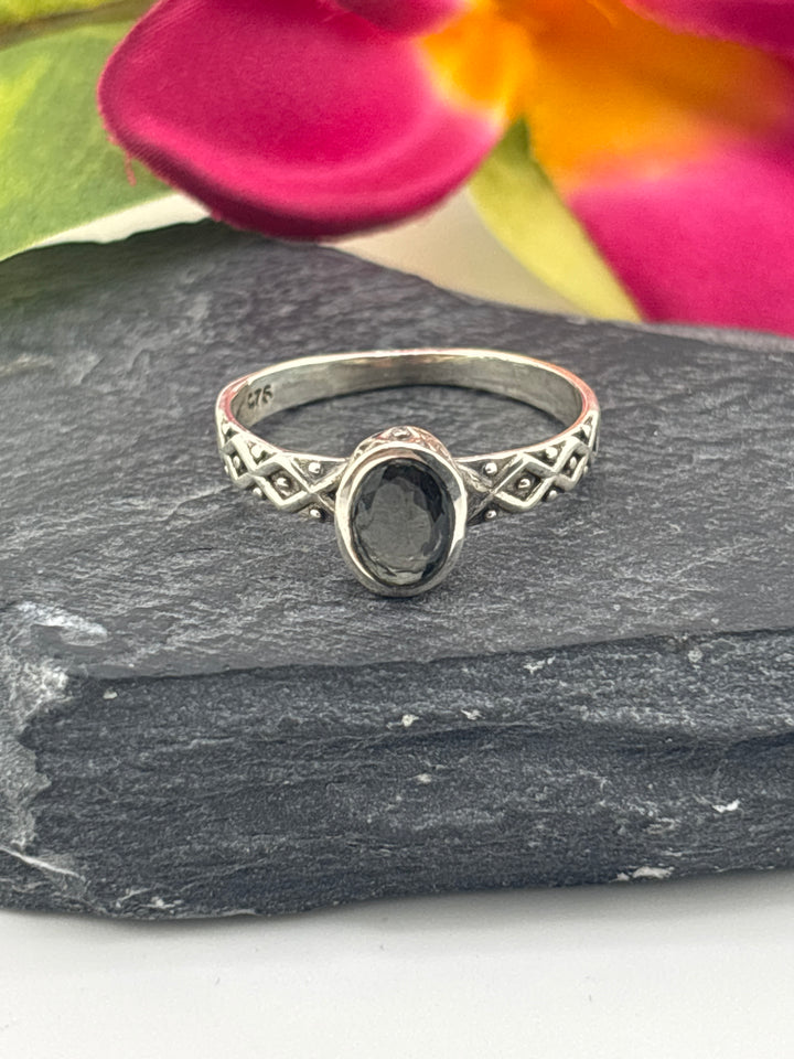 Tourmaline and 925 Sterling Silver Ring Size 8.75