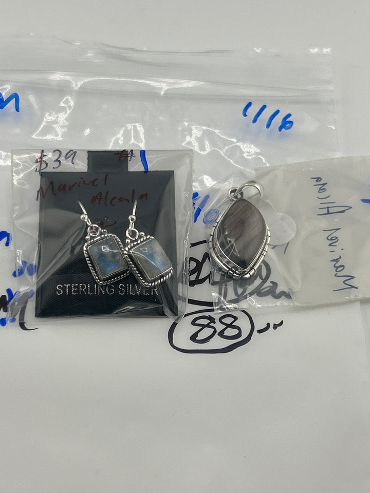 Marivel Alcala - 2 925 Sterling Silver Items