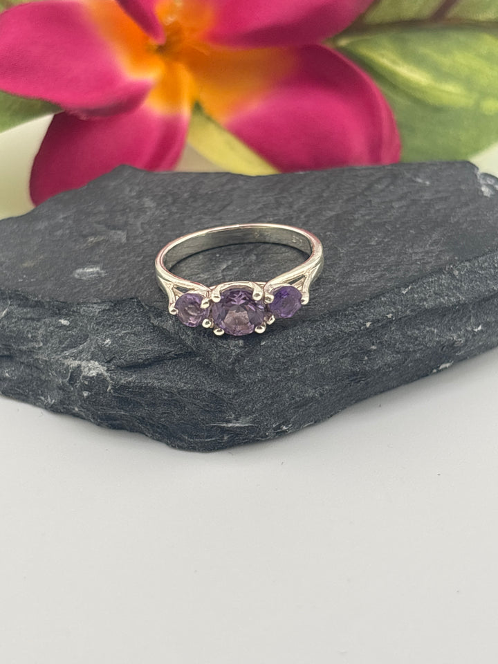 Triple Amethyst and 925 Sterling Silver Ring Size 8