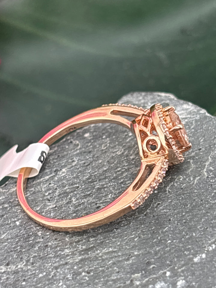 10k Rose Gold, Natural Diamond and Morganite Ring Size 6.75