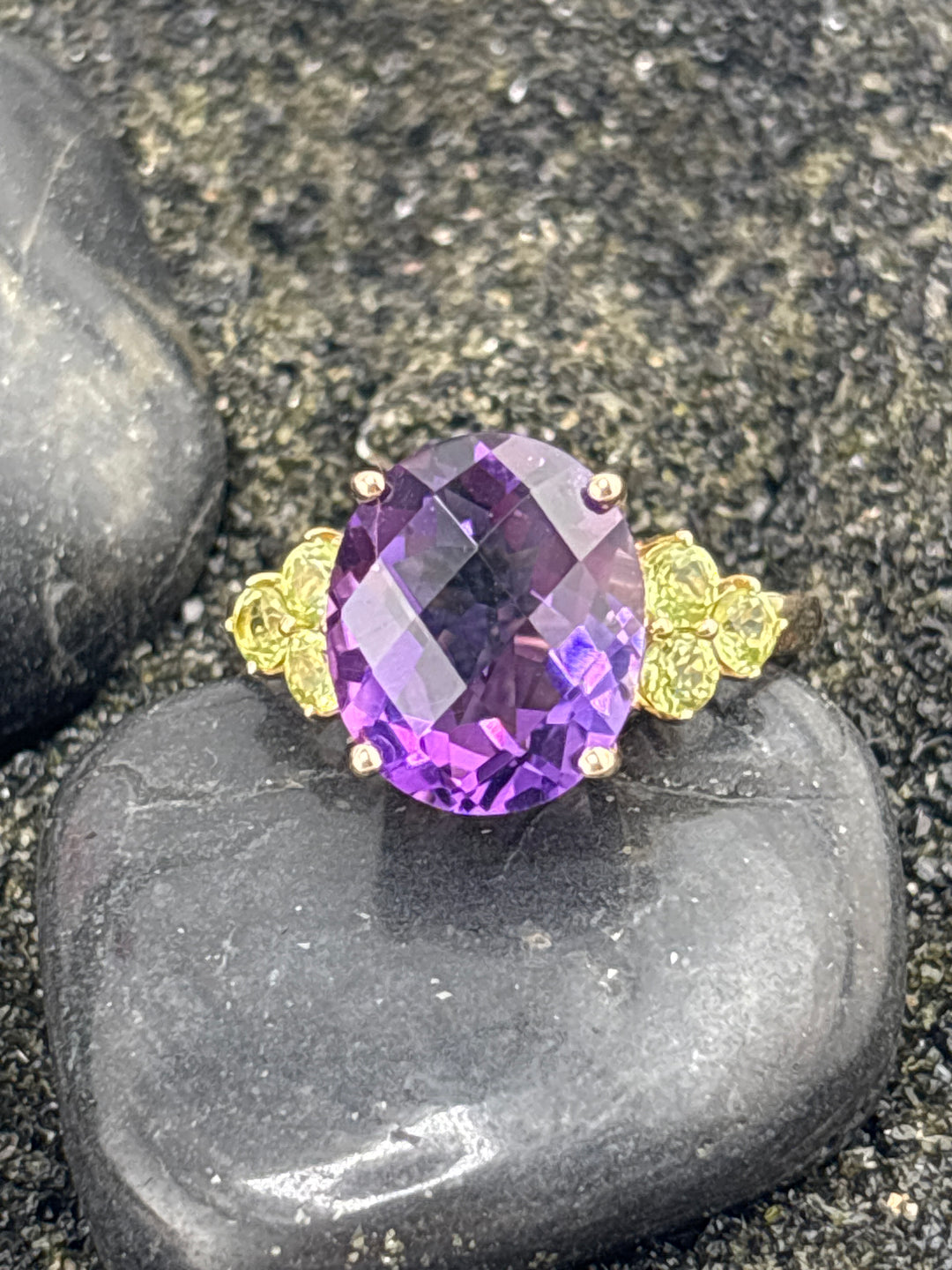 10k Yellow Gold, Natural Amethyst and Peridot Ring Size 7.25