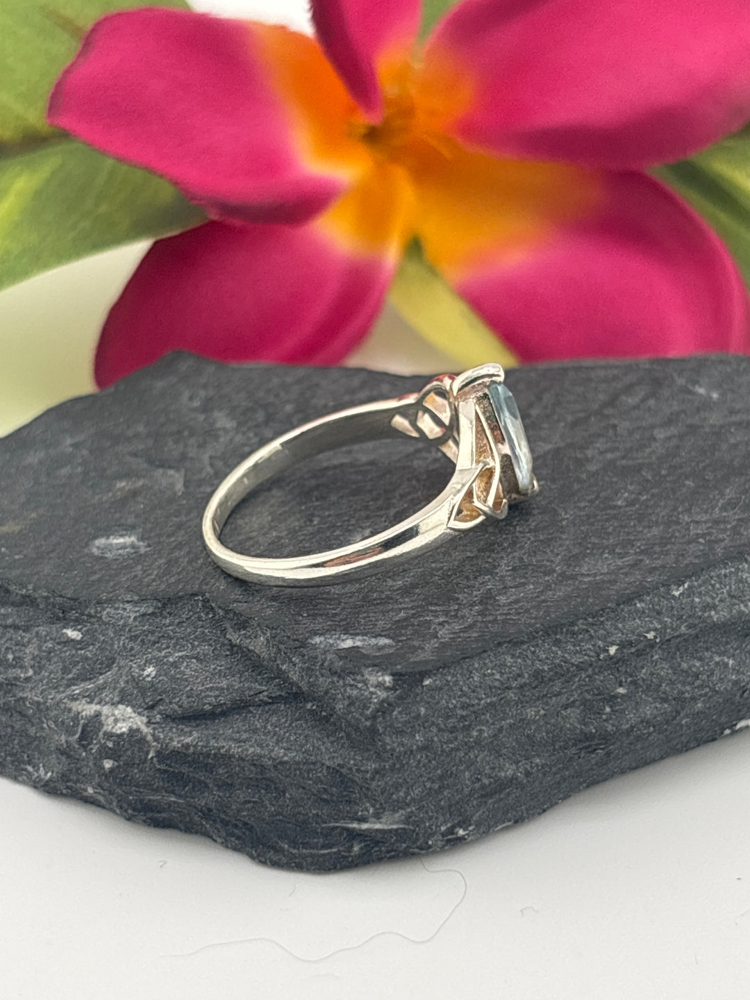 Topaz and 925 Sterling Silver Ring Size 9.25