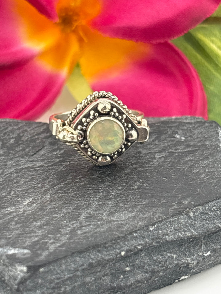 Ethiopian Opal and 925 Sterling Silver Locket Ring - Size 6