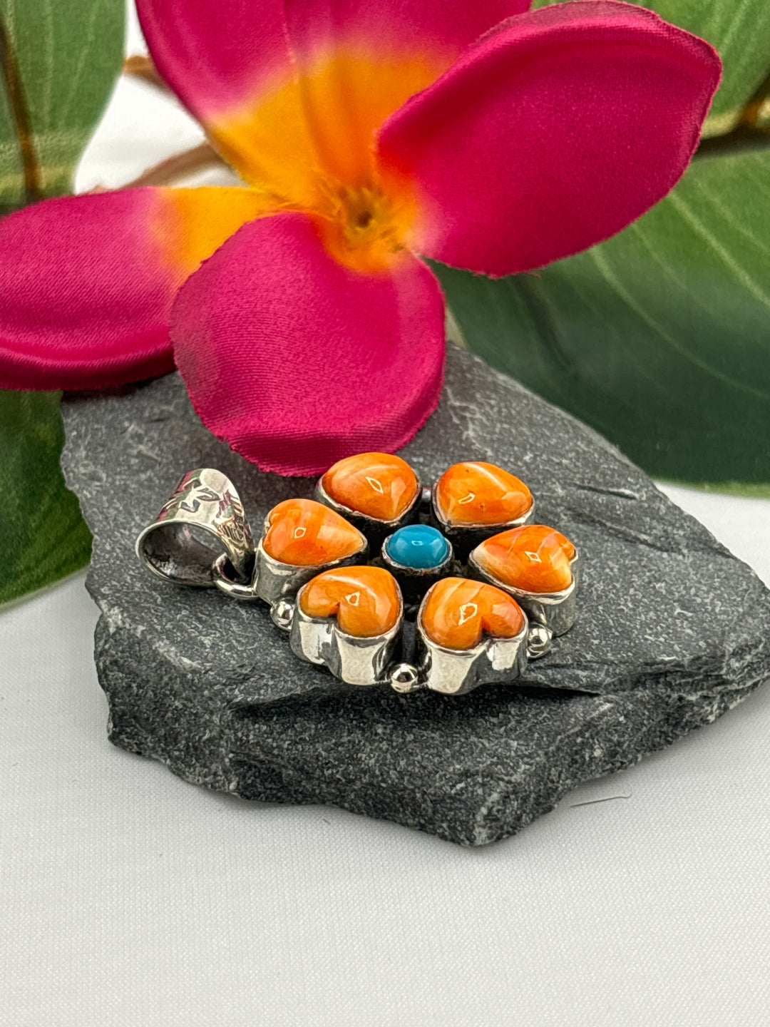 Spiny Oyster & Turquoise Heart Flower Pendant