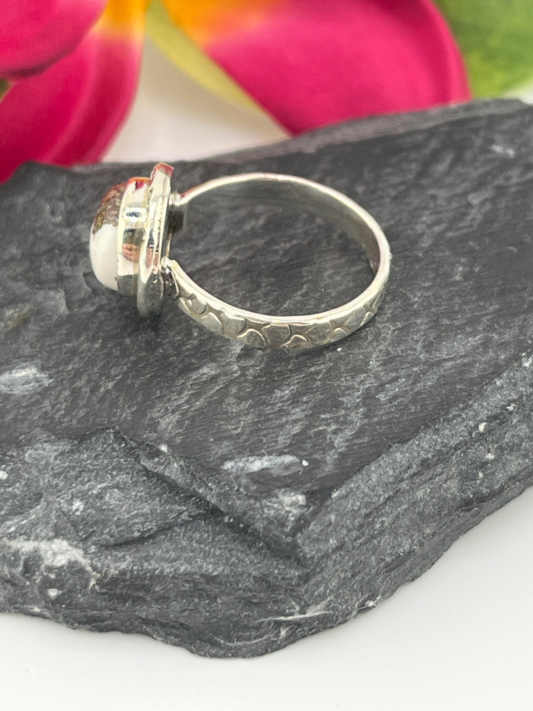 Round Wild Horse Jasper and 925 Sterling Silver Ring Size 6.5