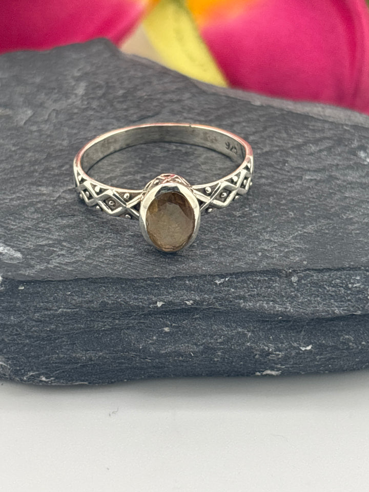 Tourmaline and 925 Sterling Silver Ring Size 8.75