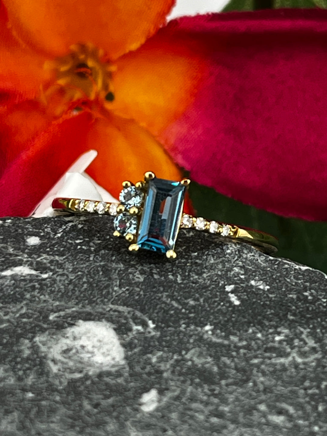 10K Gold Blue Topaz and Diamond Ring