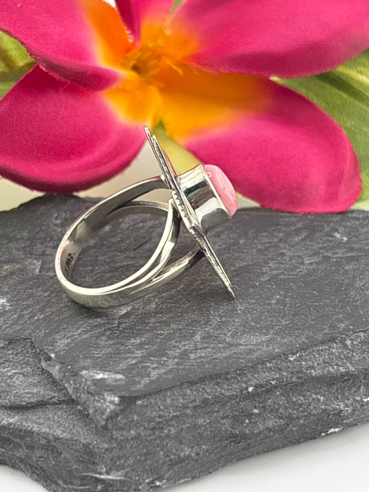 Queen Conch and 925 Sterling Silver Star Ring Size 7