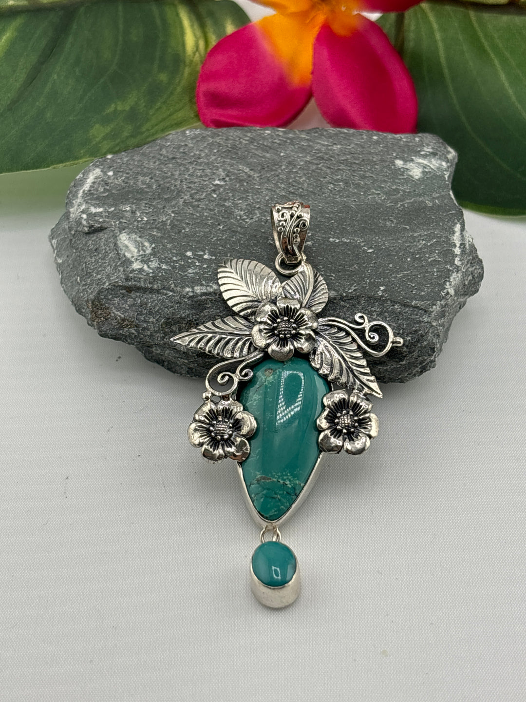 Statement Bali Hubei Turquoise Pendant