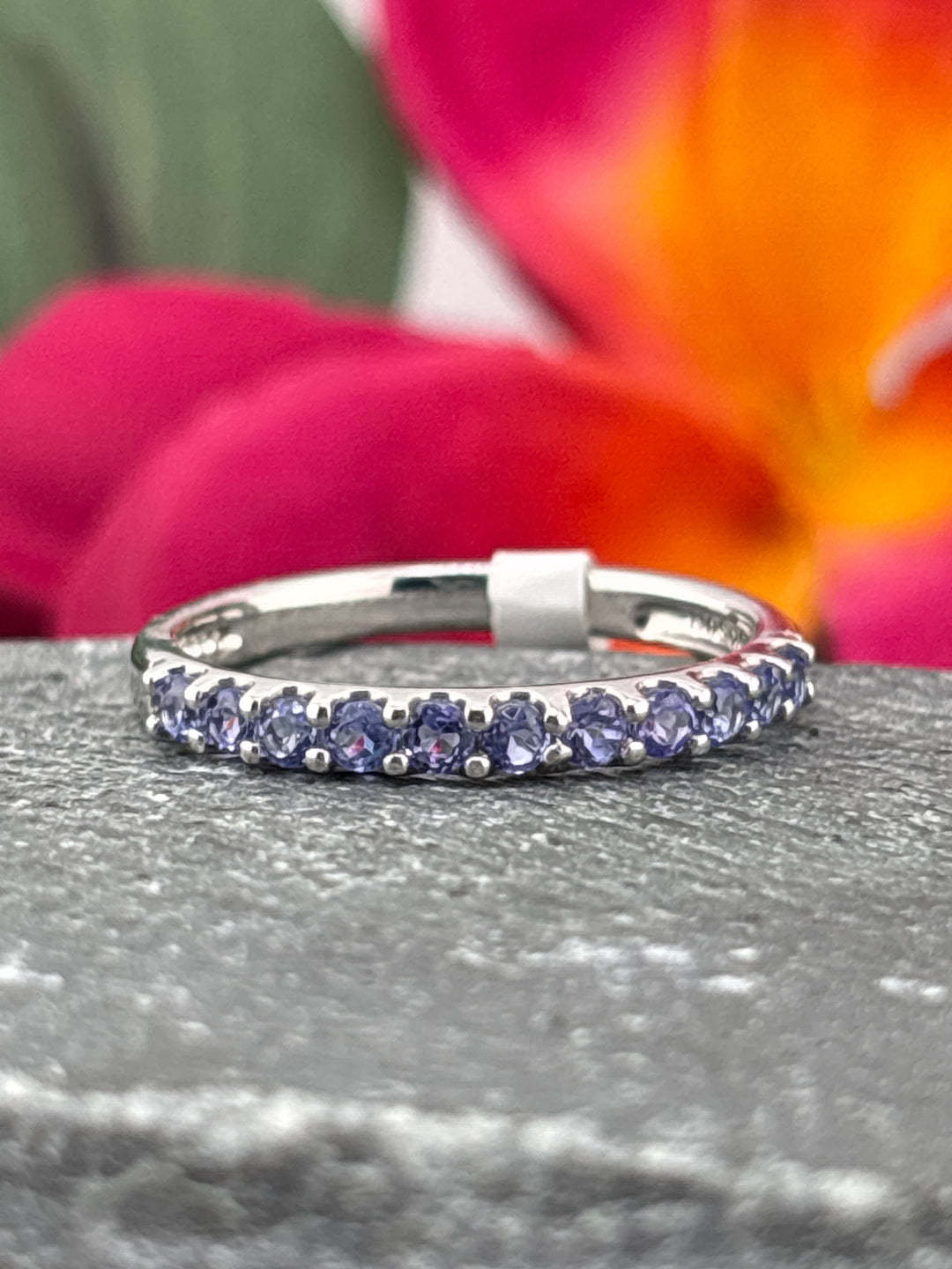 10k White Gold and Natural Tanzanite Ring Size 7
